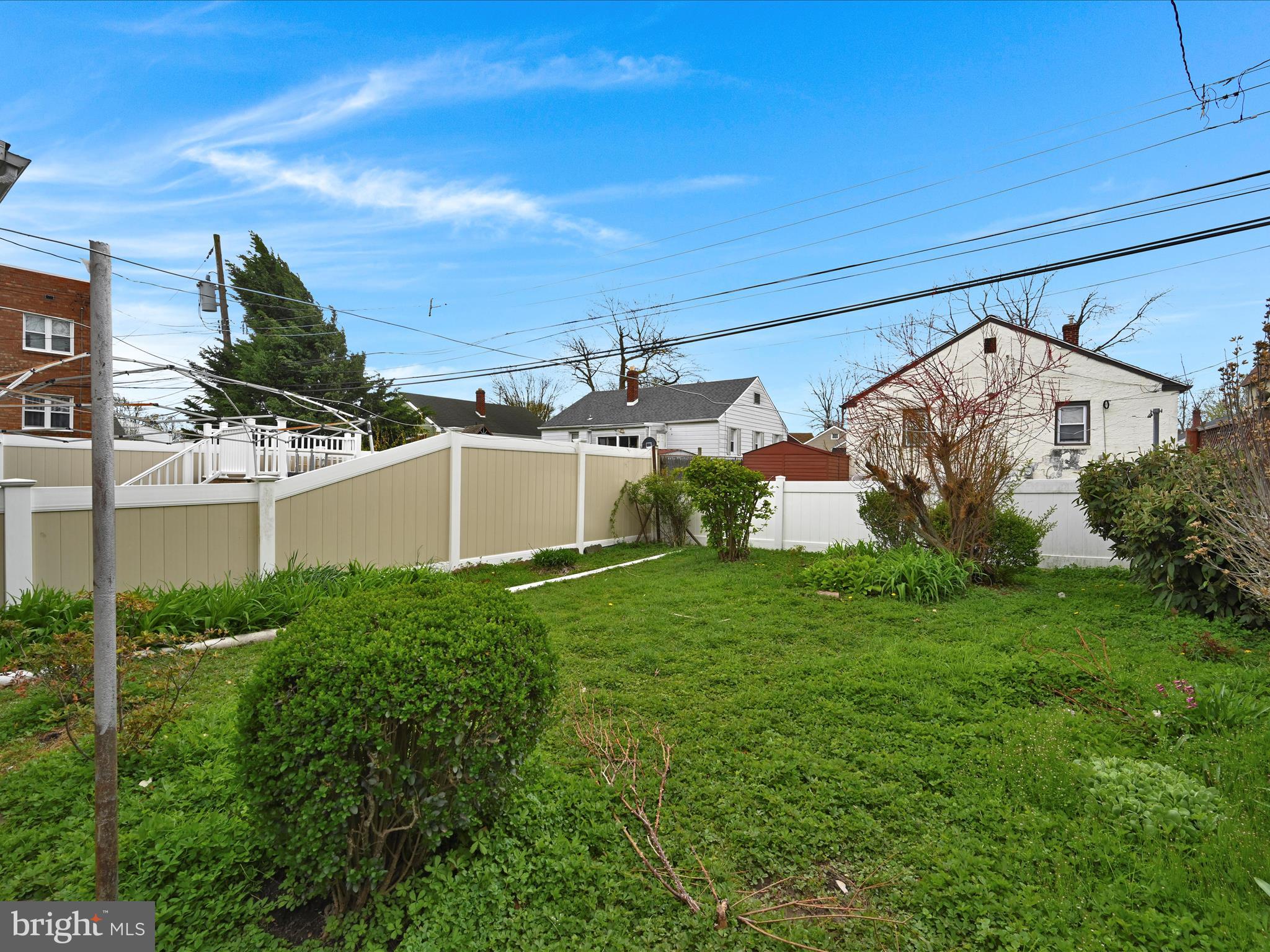 211 Cedar Ave