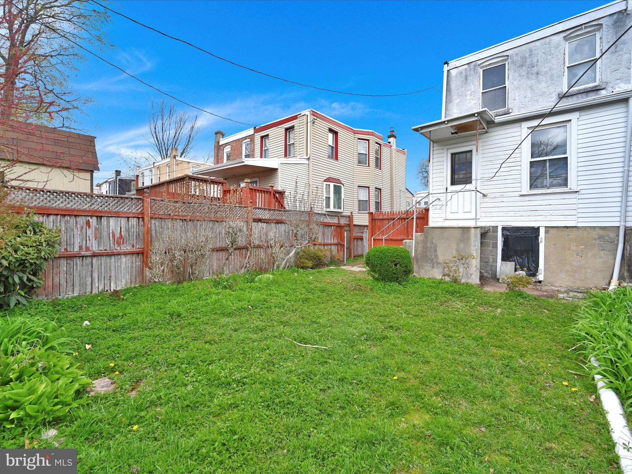 211 Cedar Ave