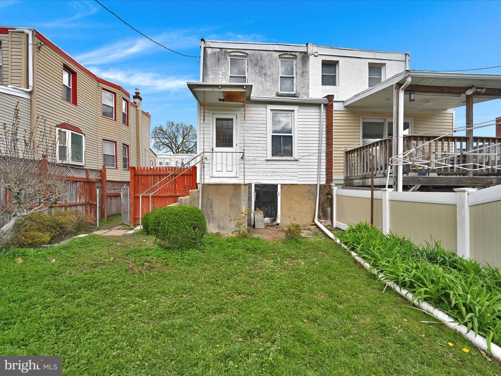211 Cedar Ave