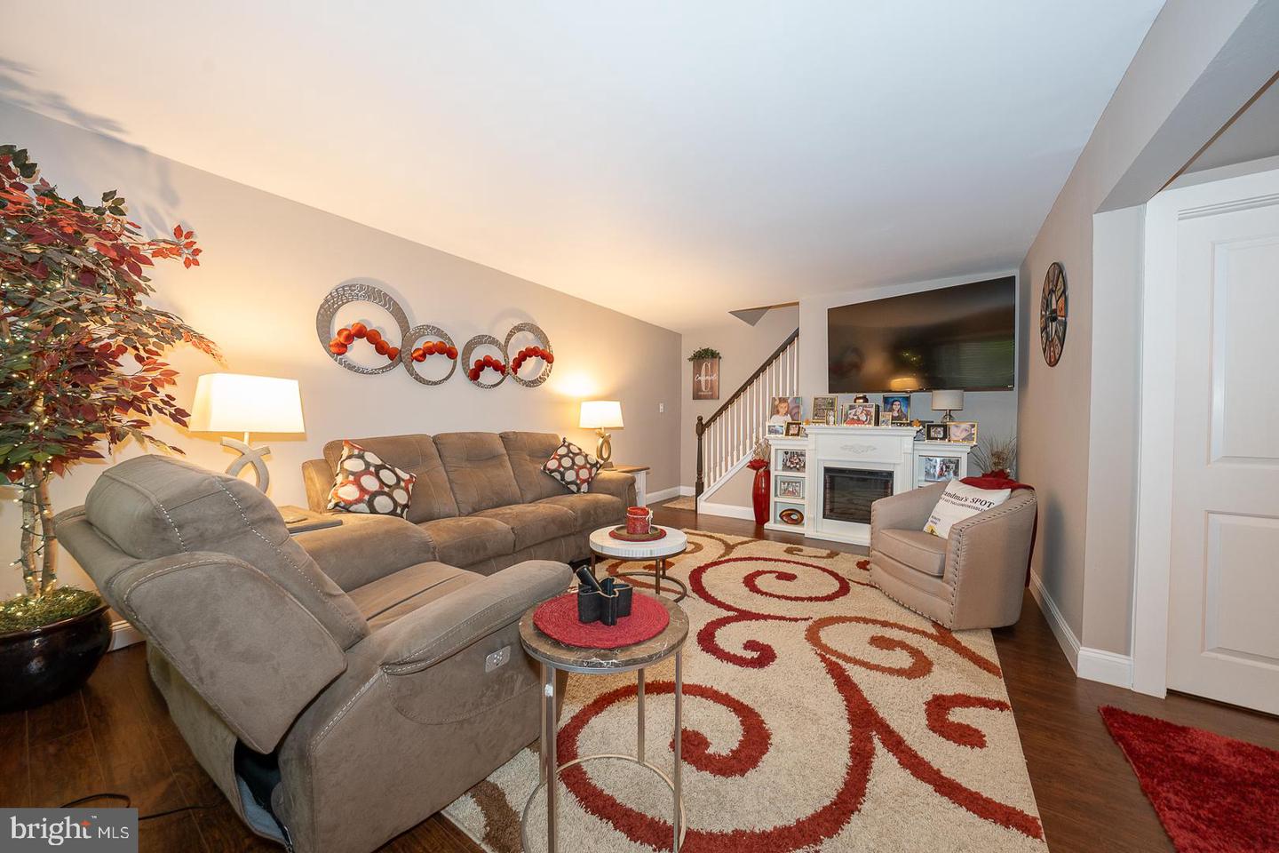 2905 Monterey Ct