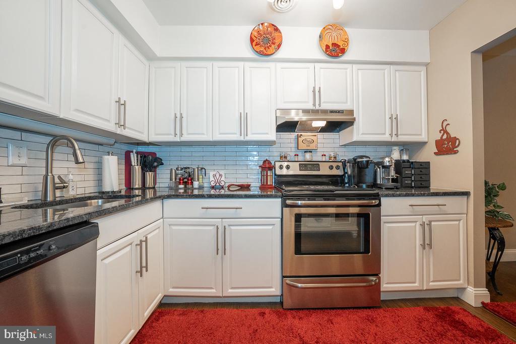 2905 Monterey Ct