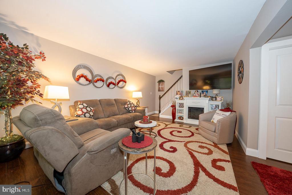 2905 Monterey Ct