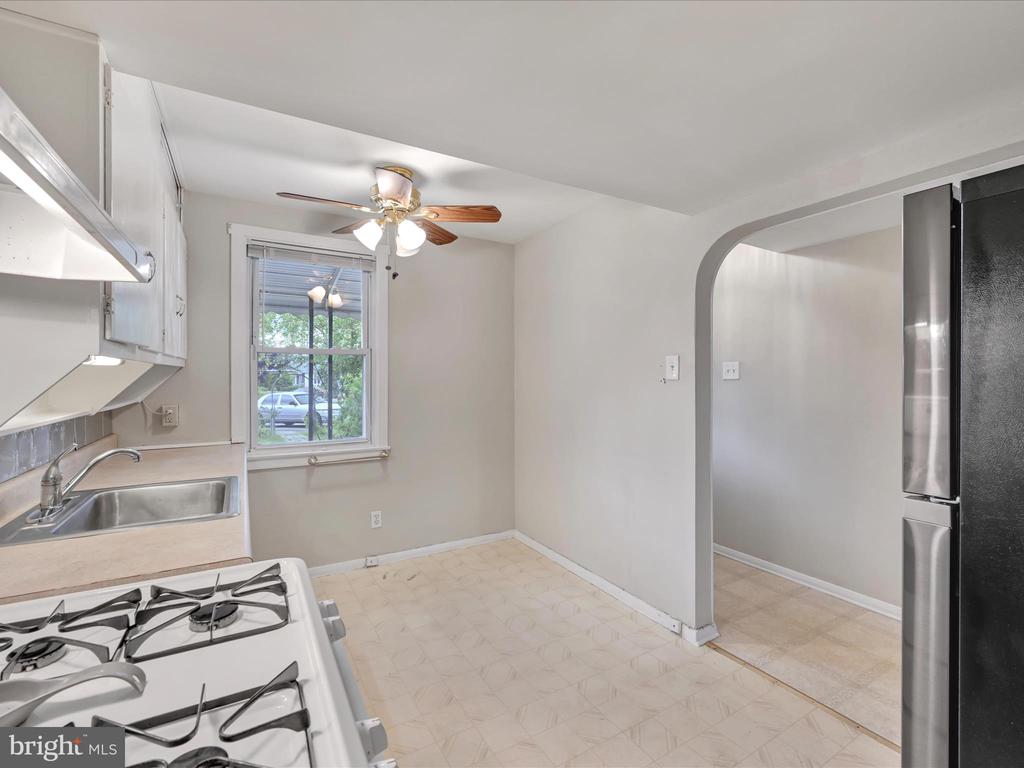 39 Benson Ave