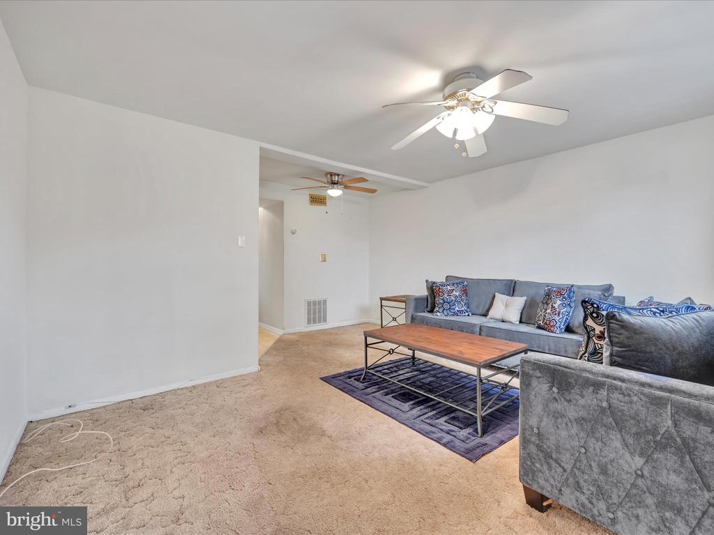 39 Benson Ave