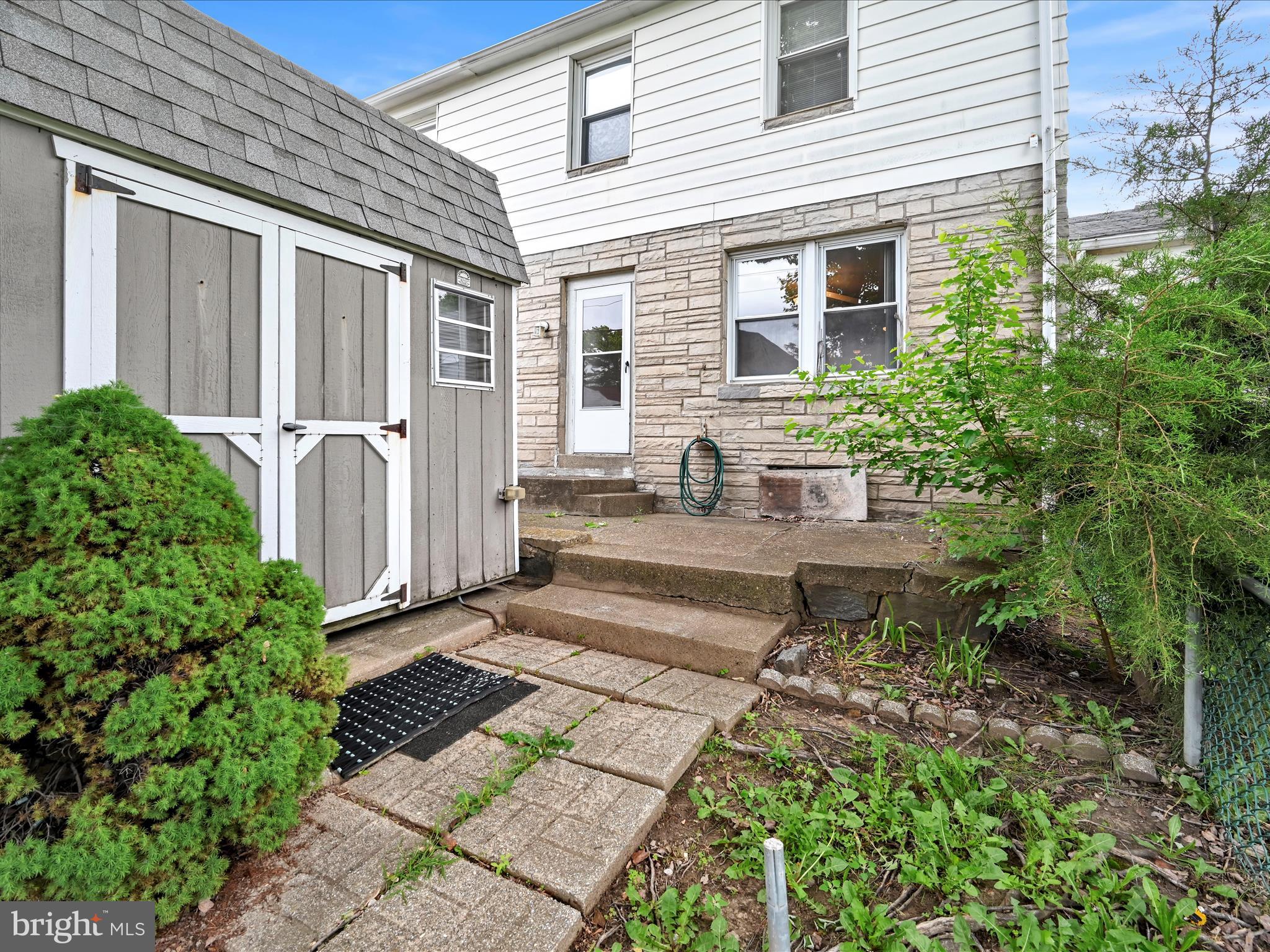 39 Benson Ave