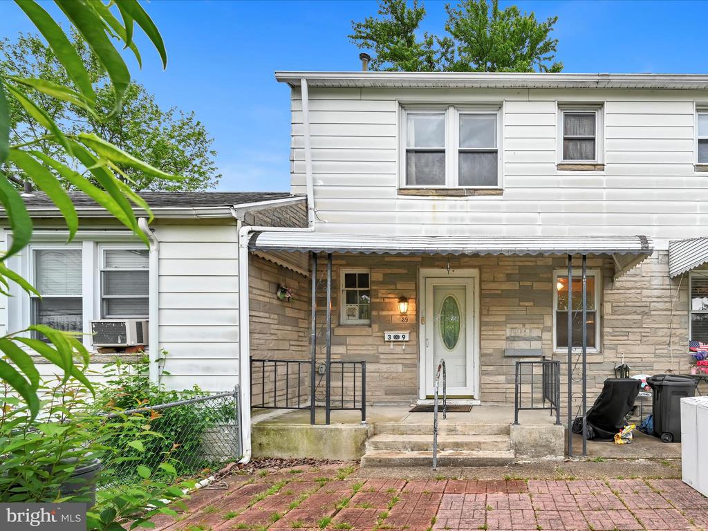 39 Benson Ave