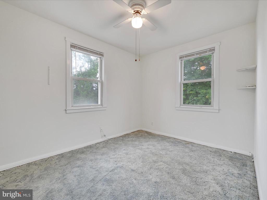 39 Benson Ave