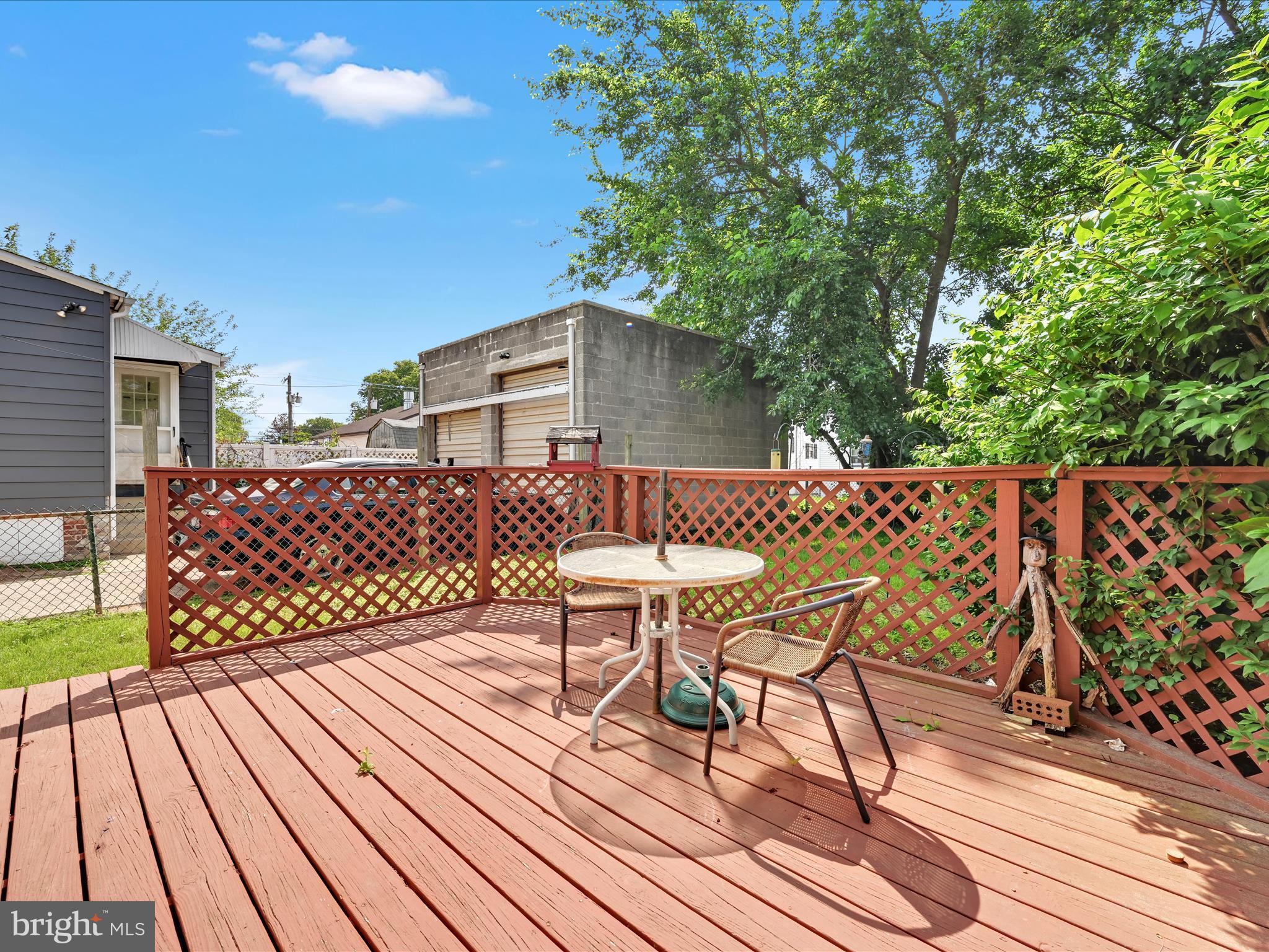 333 Seneca St
