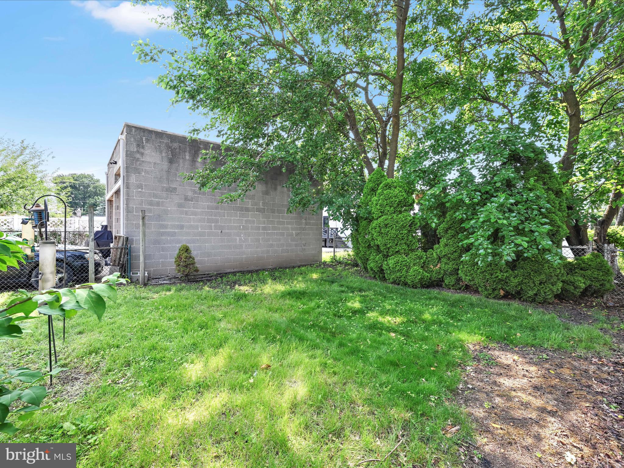 333 Seneca St