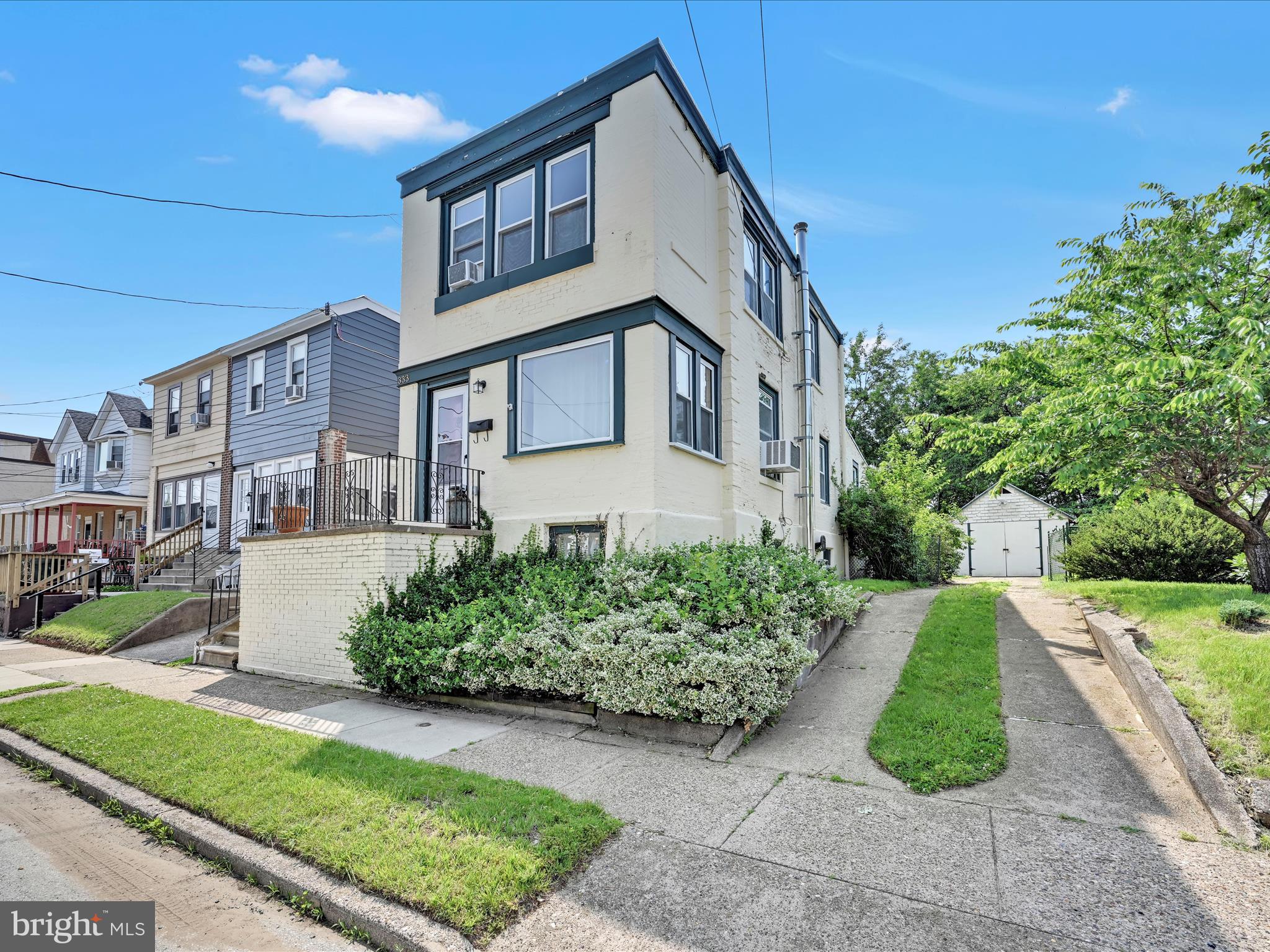 333 Seneca St