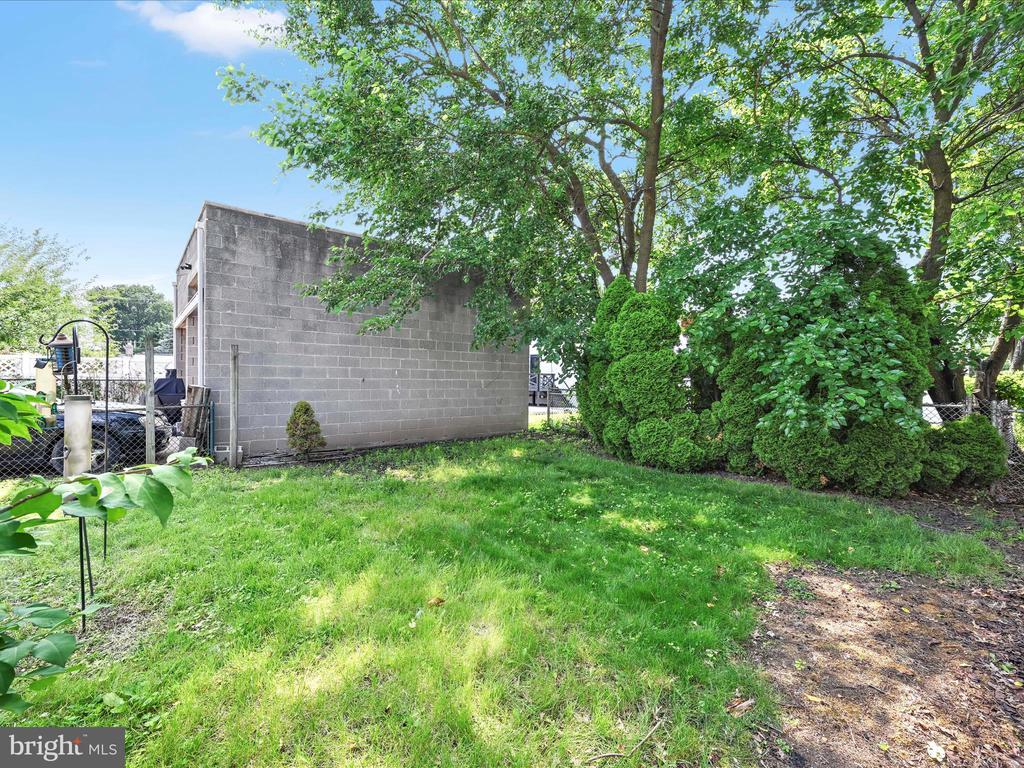 333 Seneca St