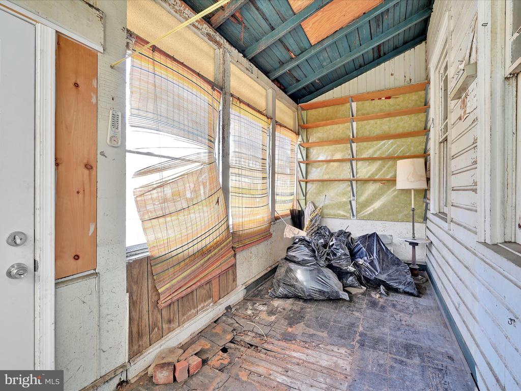 307 Edmonds Ave