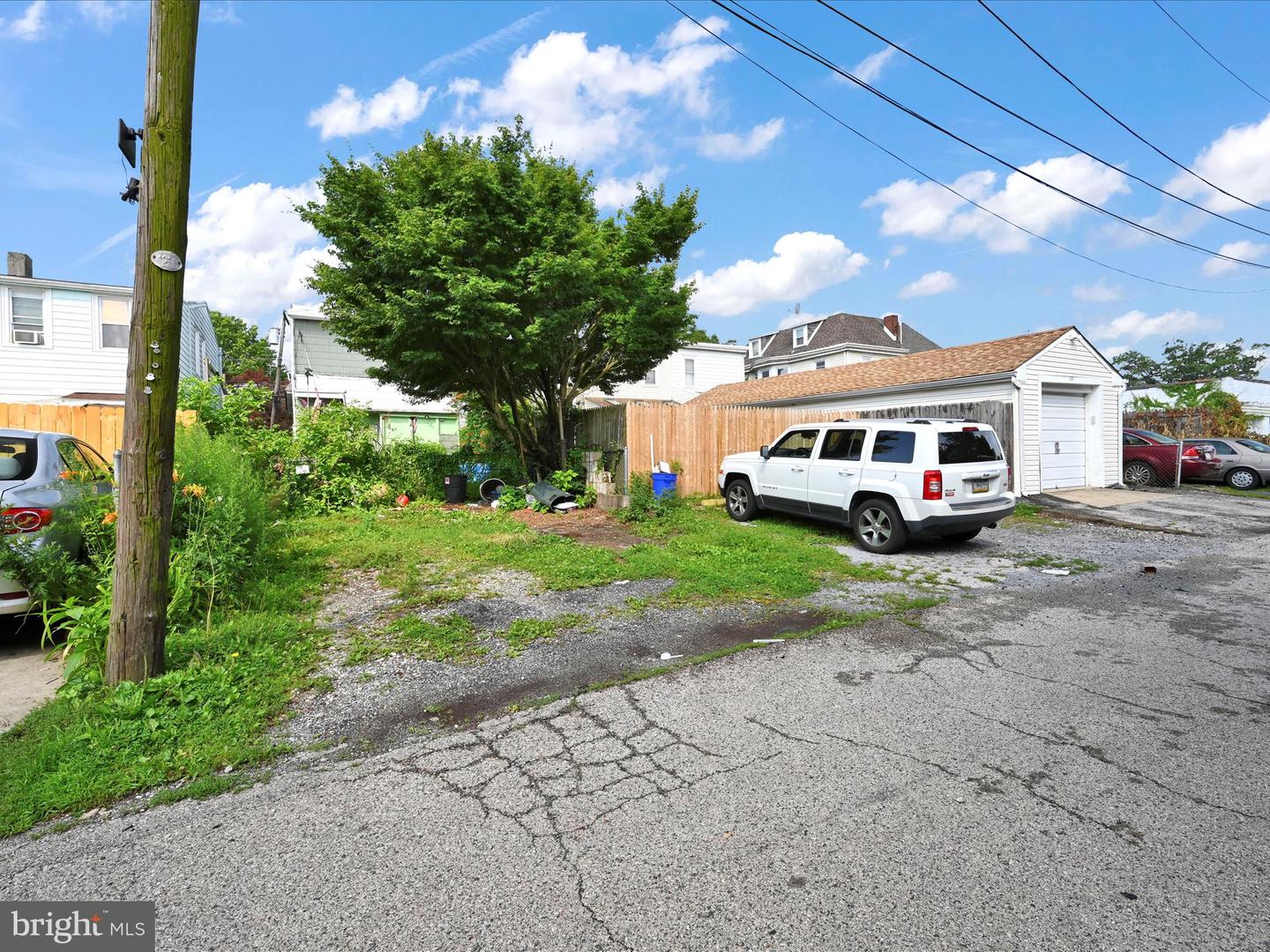 307 Edmonds Ave