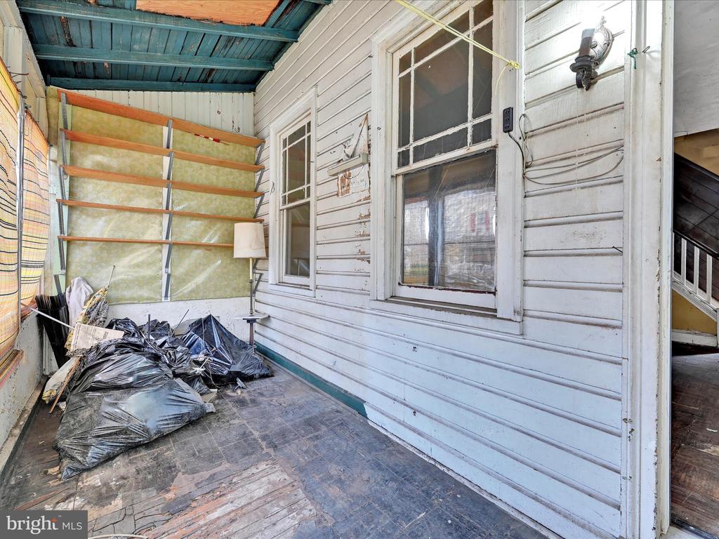 307 Edmonds Ave