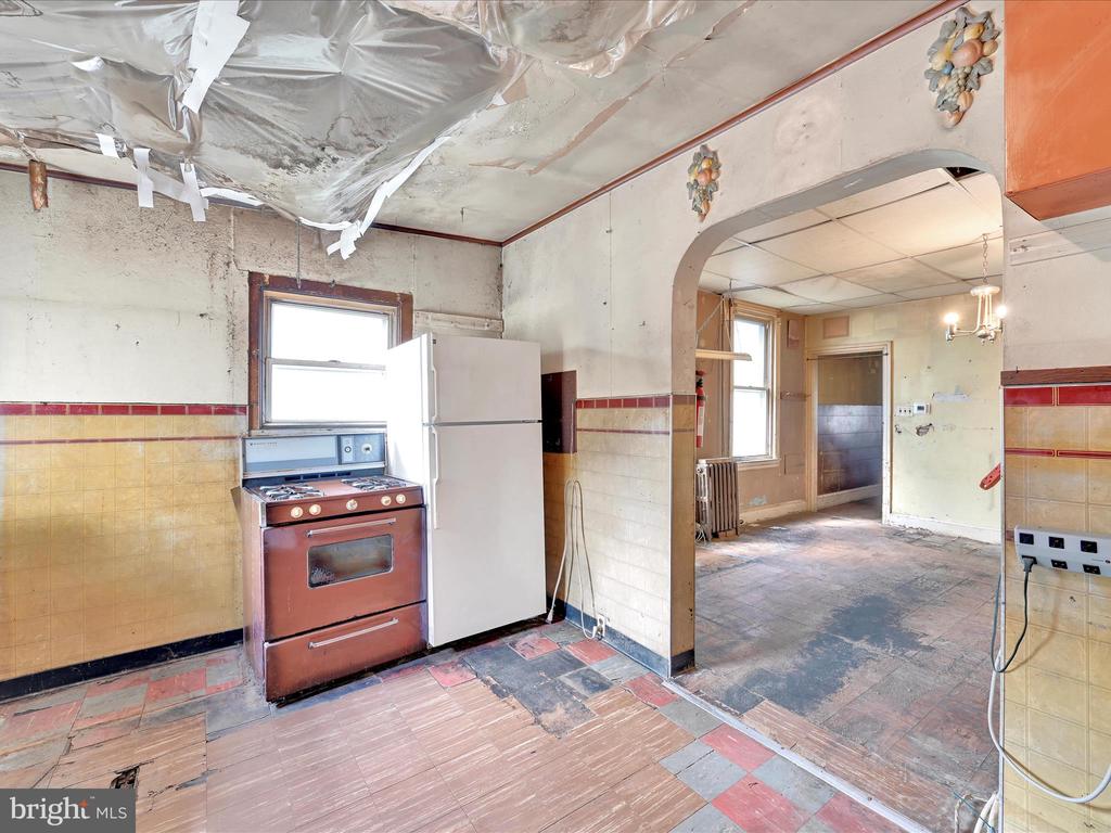 307 Edmonds Ave