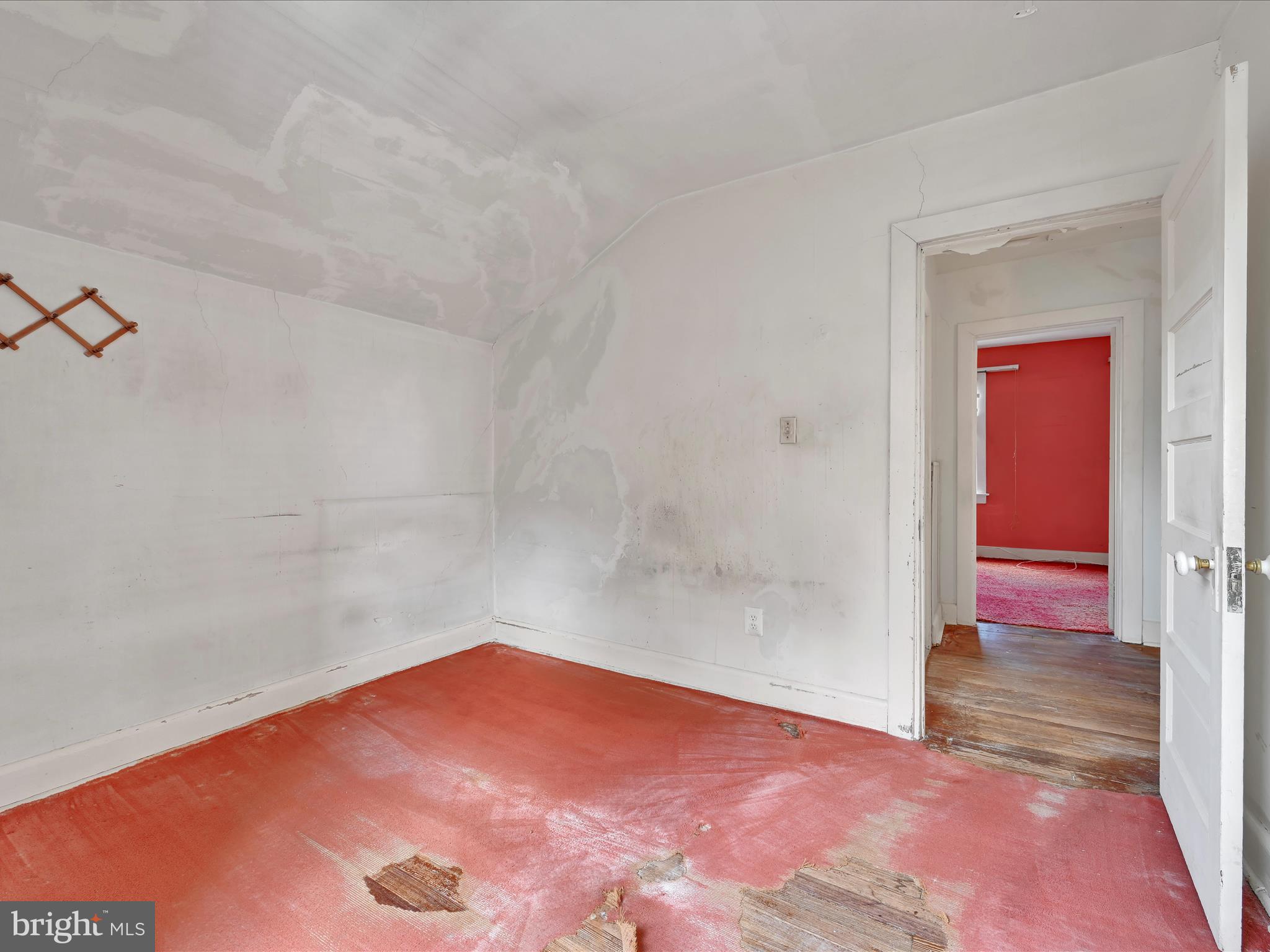 521 Blythe Ave