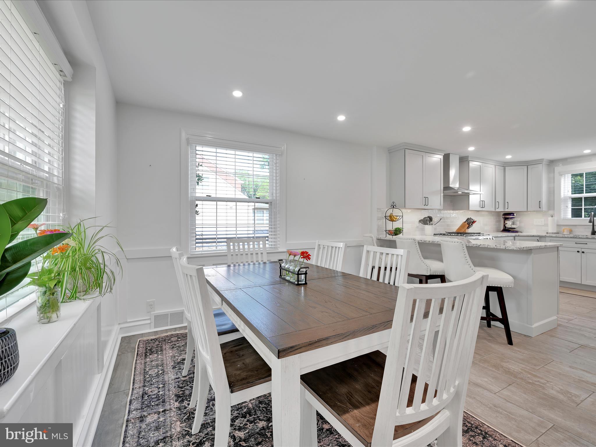 422 PALMERS LANE