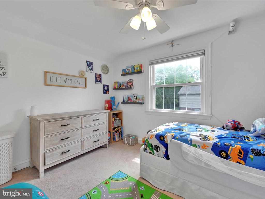 422 PALMERS LANE