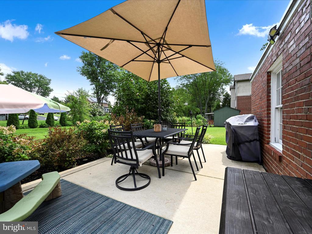 422 PALMERS LANE