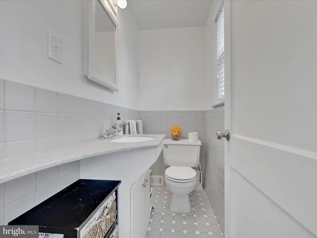 422 PALMERS LANE