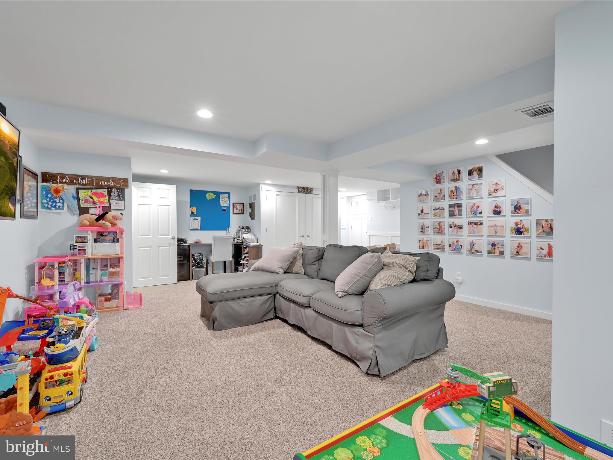 422 PALMERS LANE