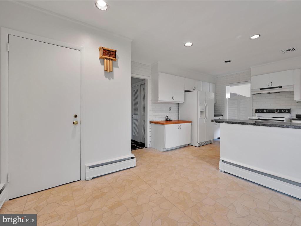 14 STONERIDGE ROAD