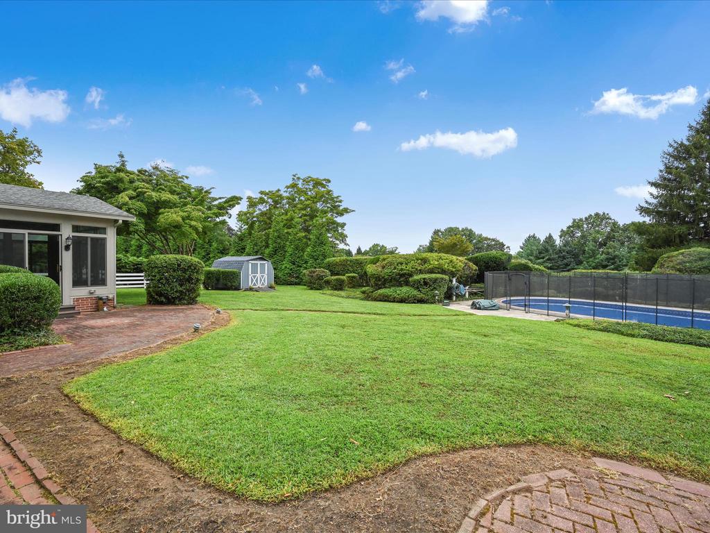 14 STONERIDGE ROAD
