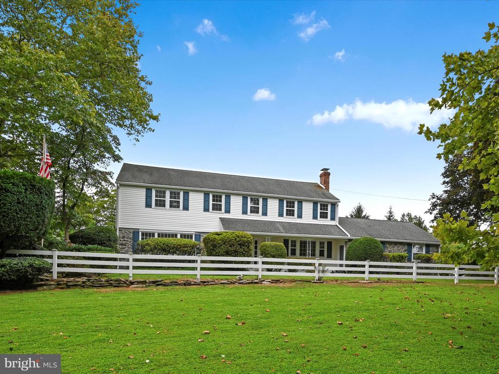 14 STONERIDGE ROAD