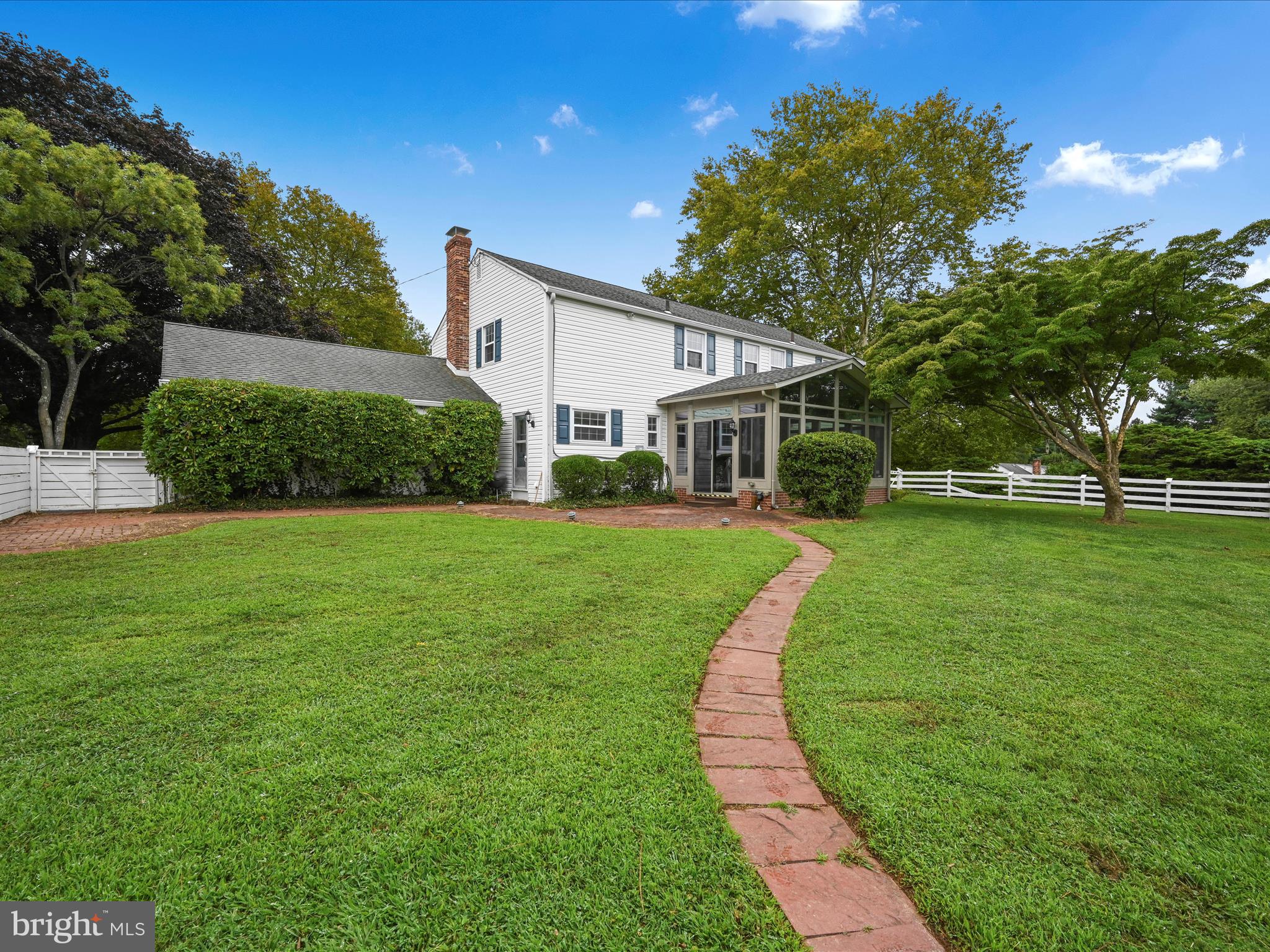 14 STONERIDGE ROAD