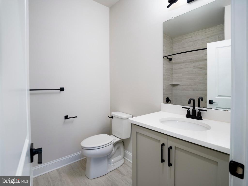 353 HORSESHOE TRAIL