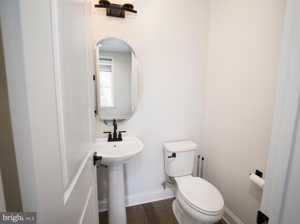 353 HORSESHOE TRAIL
