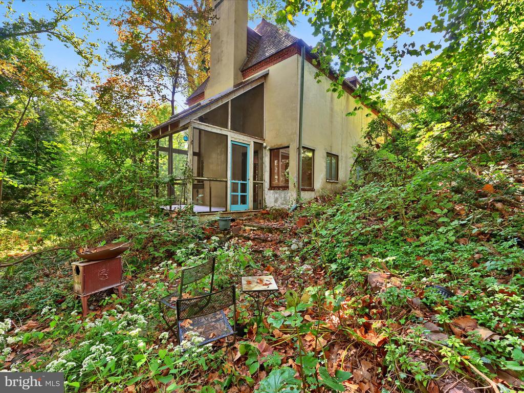 307 MOYLAN AVENUE