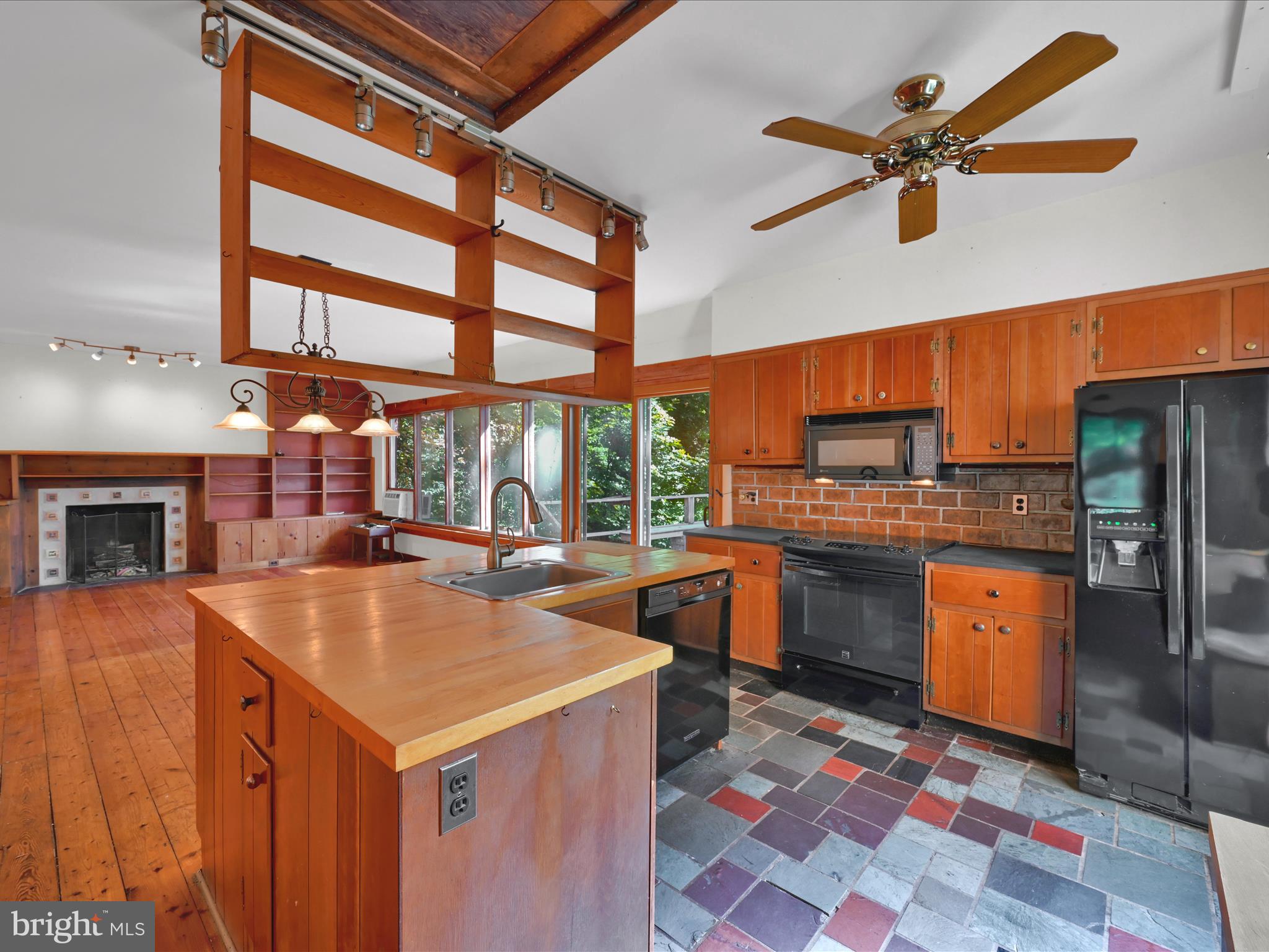 307 MOYLAN AVENUE