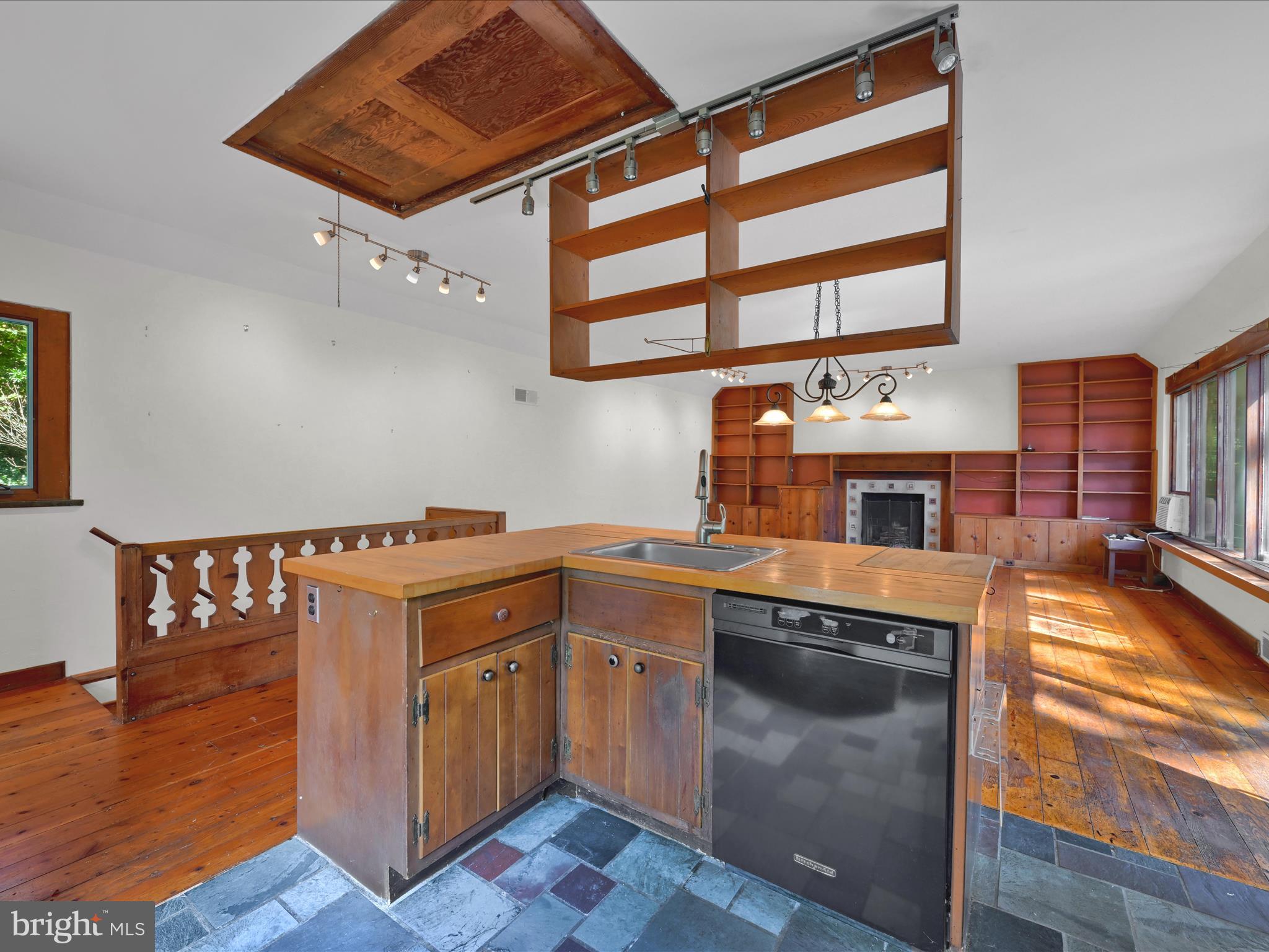 307 MOYLAN AVENUE