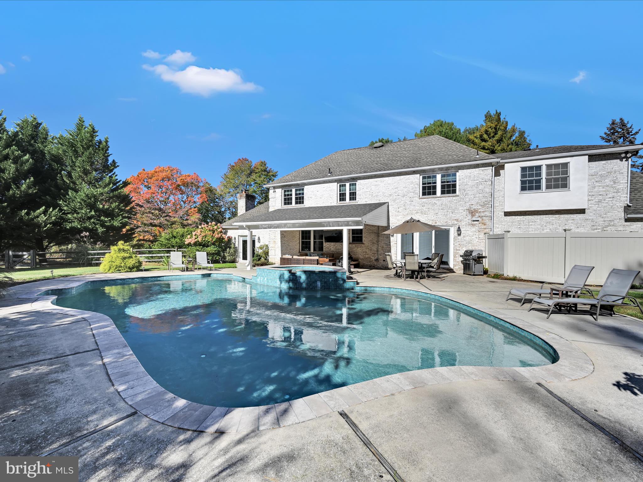 1100 NICOLE DRIVE