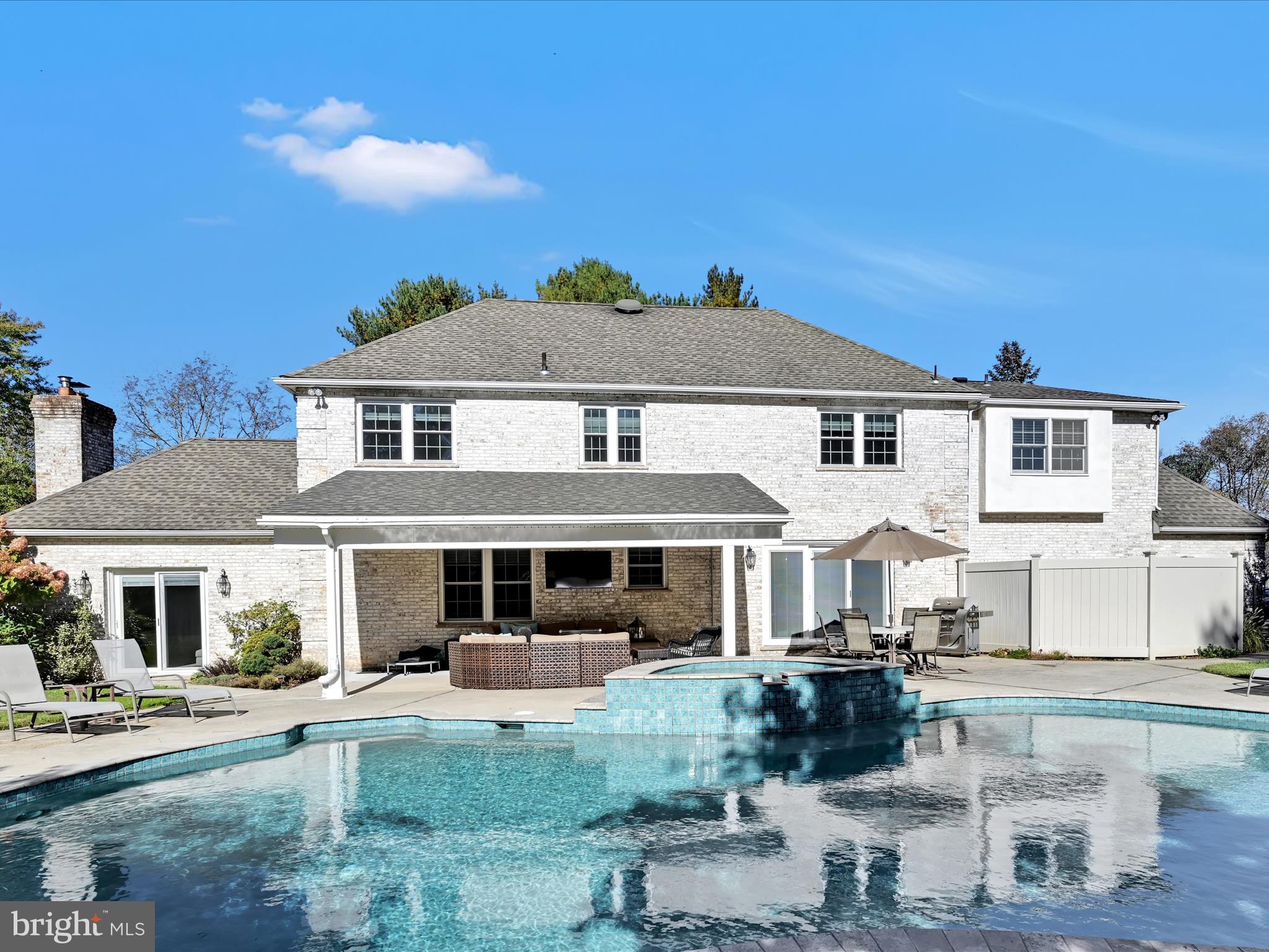 1100 NICOLE DRIVE