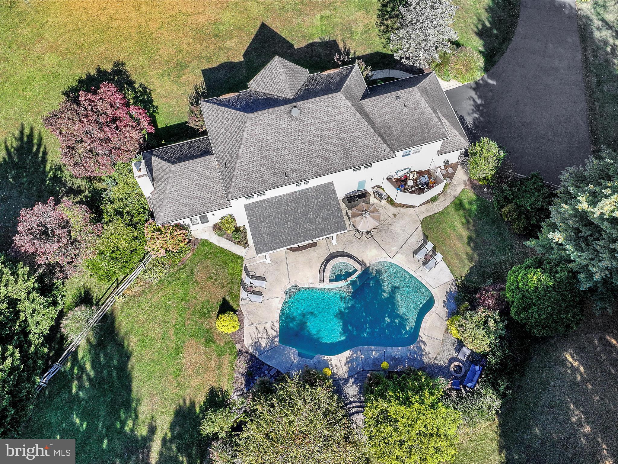 1100 NICOLE DRIVE