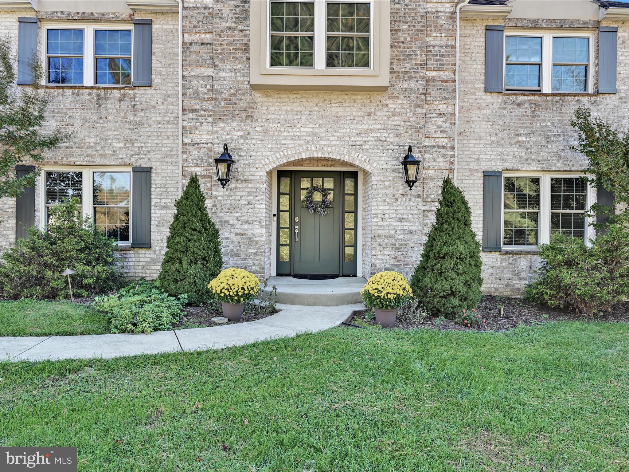 1100 NICOLE DRIVE