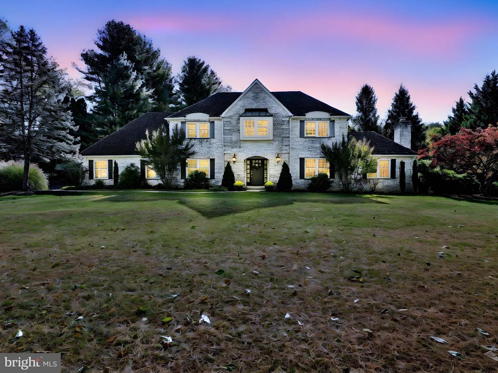 1100 NICOLE DRIVE