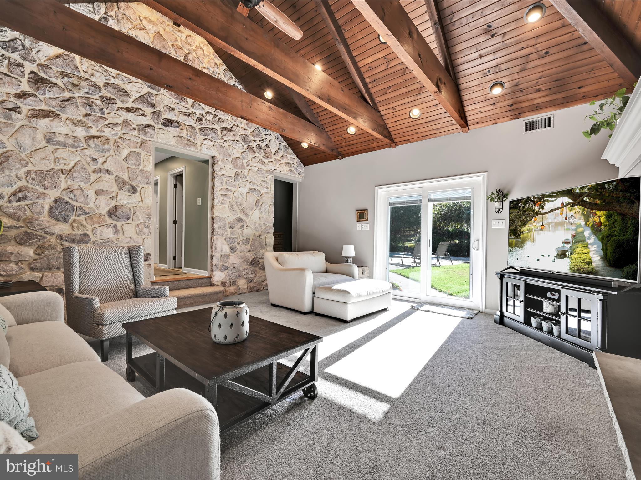 1100 NICOLE DRIVE