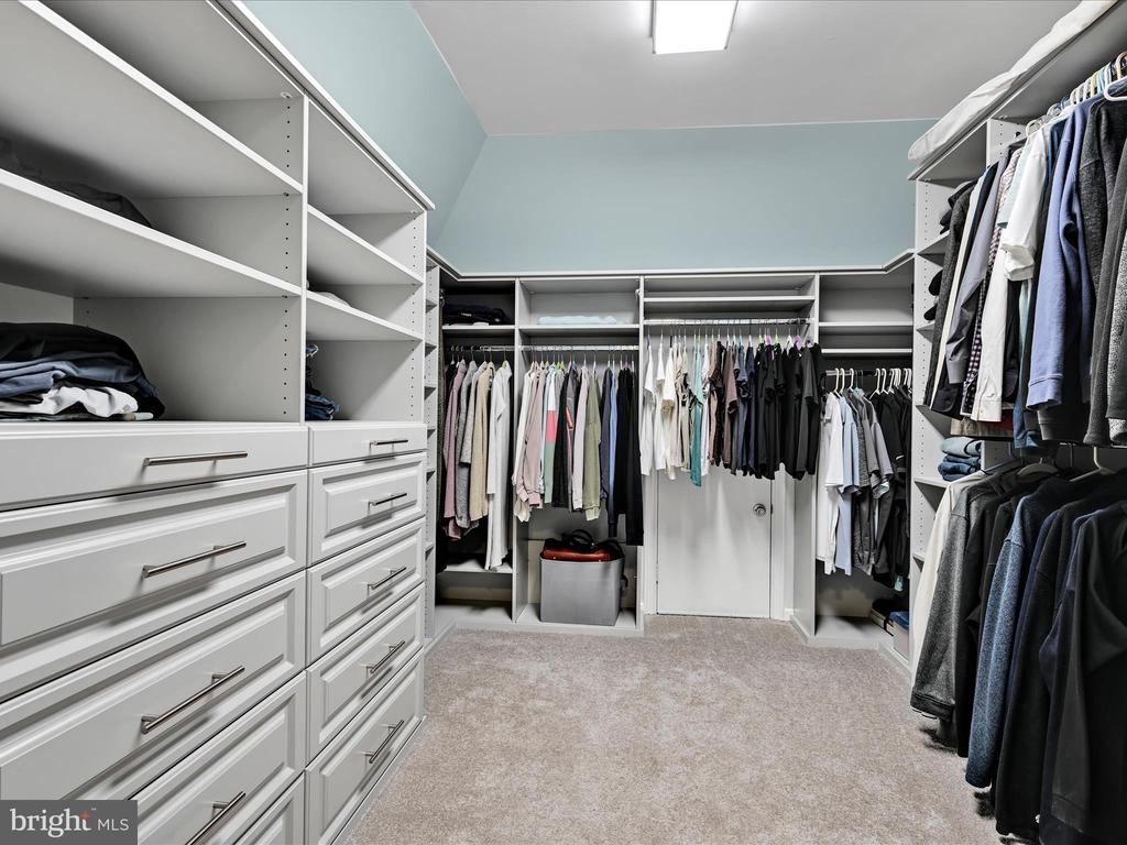 1100 NICOLE DRIVE