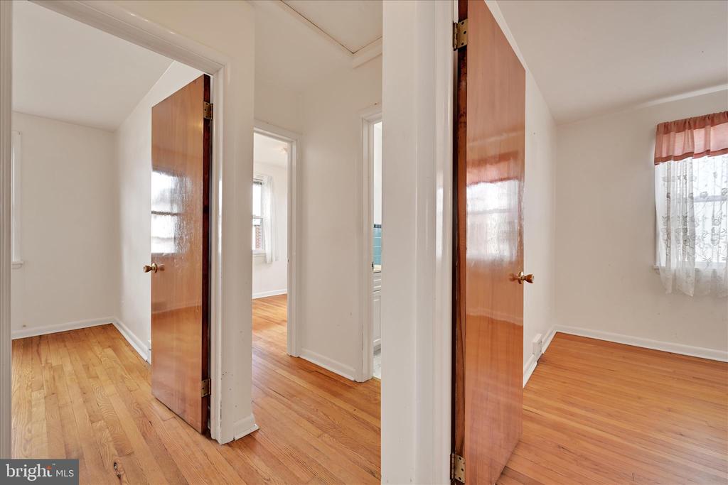 307 JANSEN AVENUE