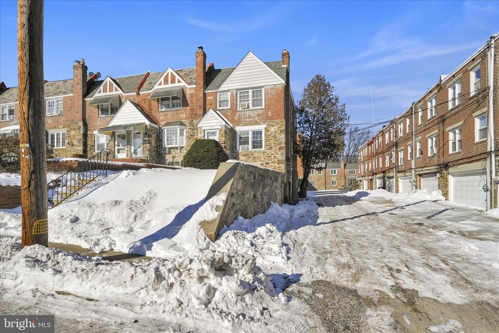 856 EATON ROAD