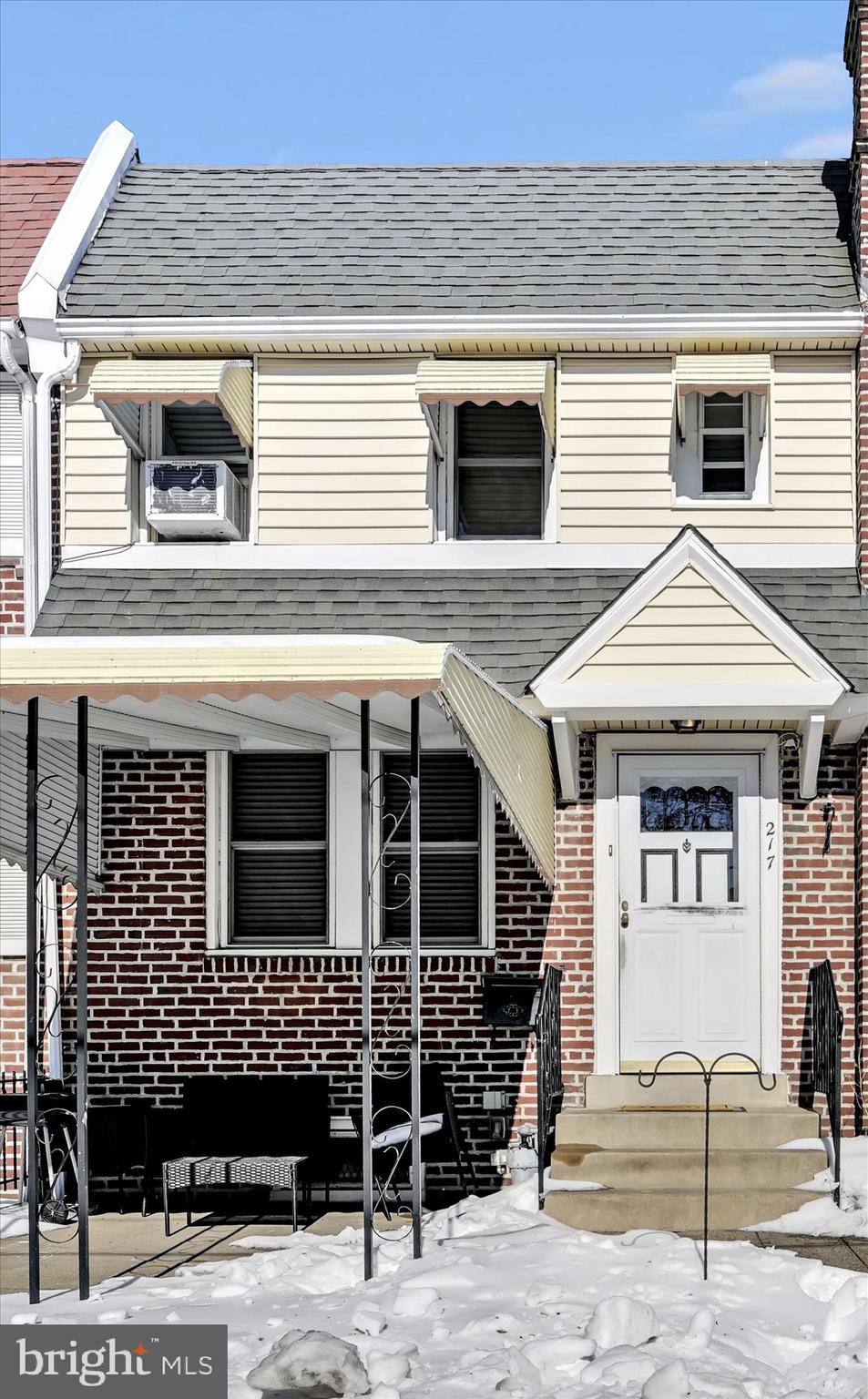 217 E GREENWOOD AVENUE