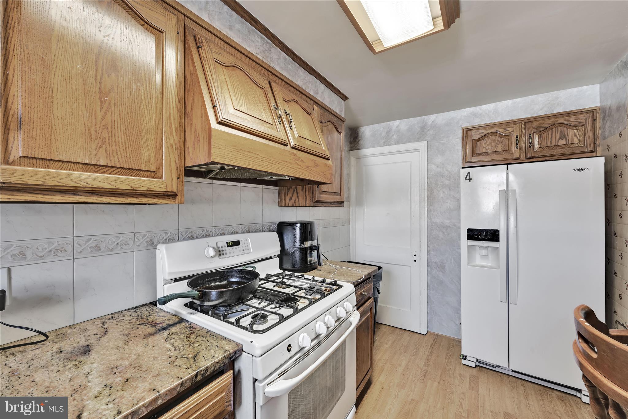 217 E GREENWOOD AVENUE