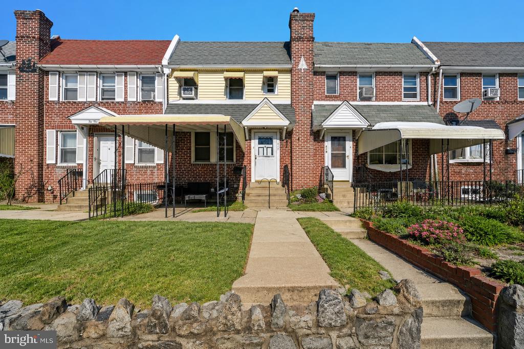 217 E GREENWOOD AVENUE