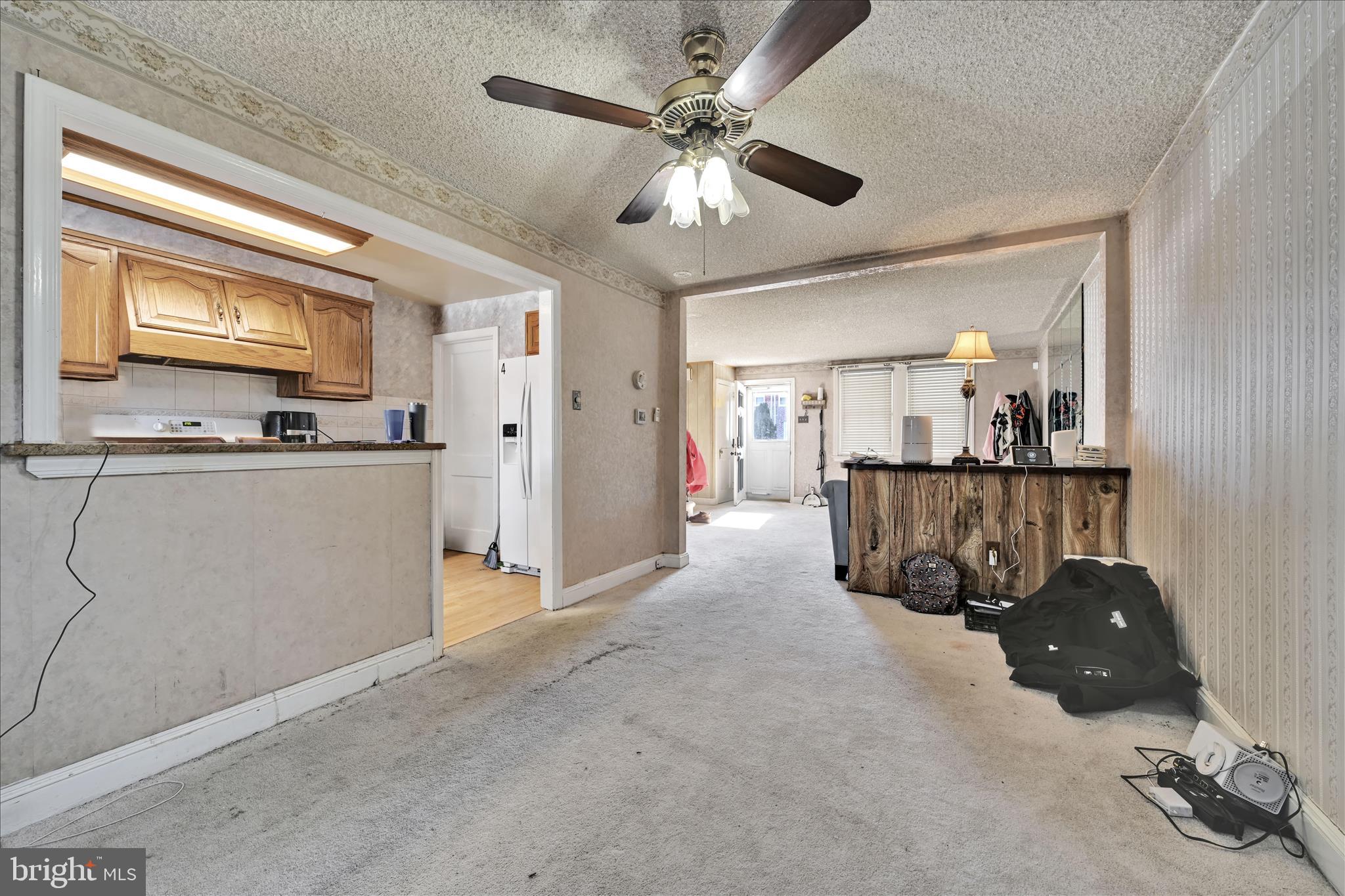 217 E GREENWOOD AVENUE