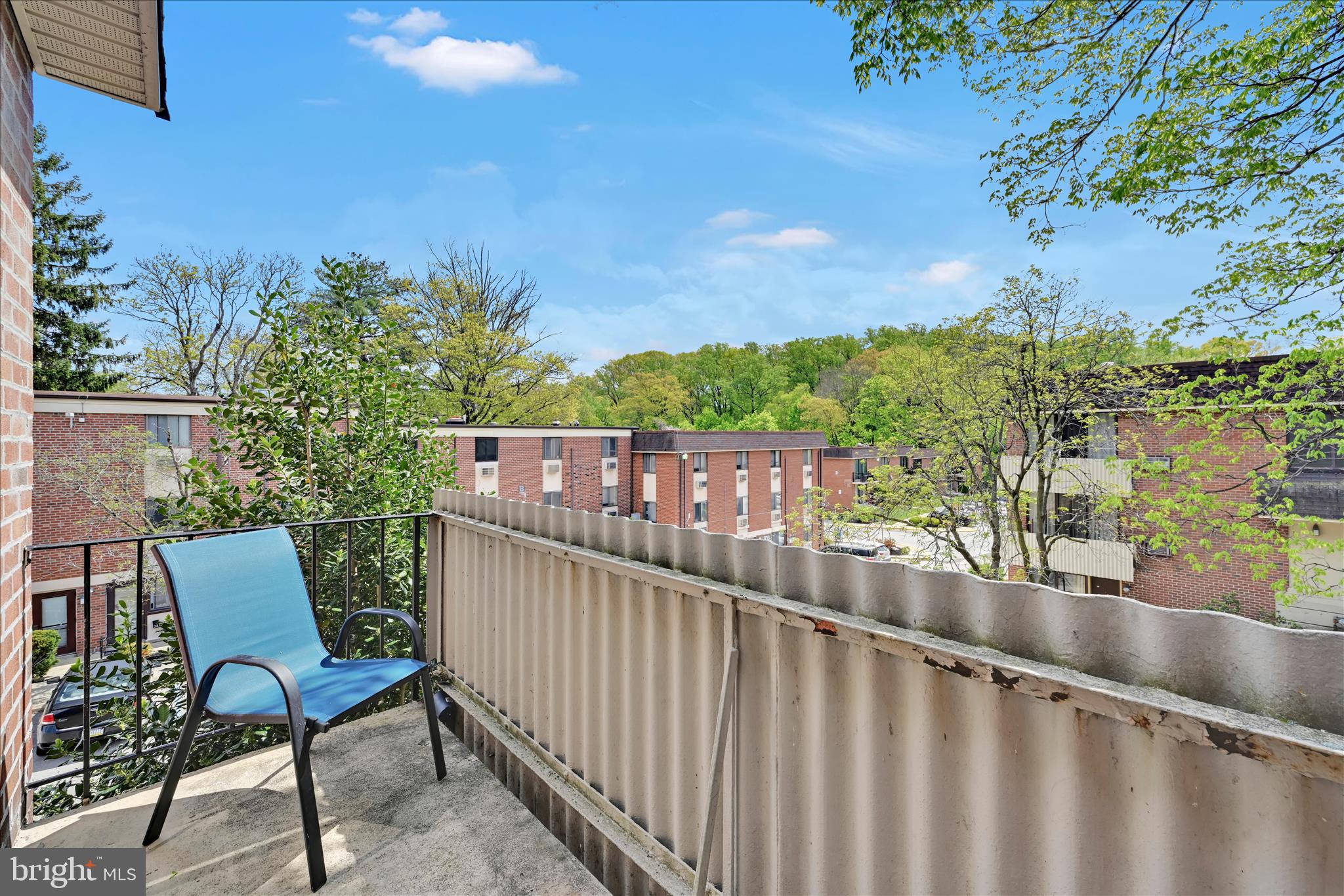 100 E GLENOLDEN AVENUE P12