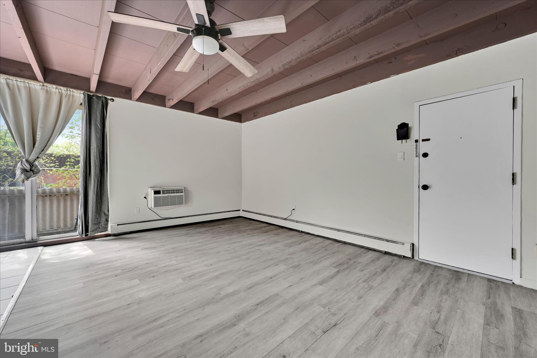 100 E GLENOLDEN AVENUE P12