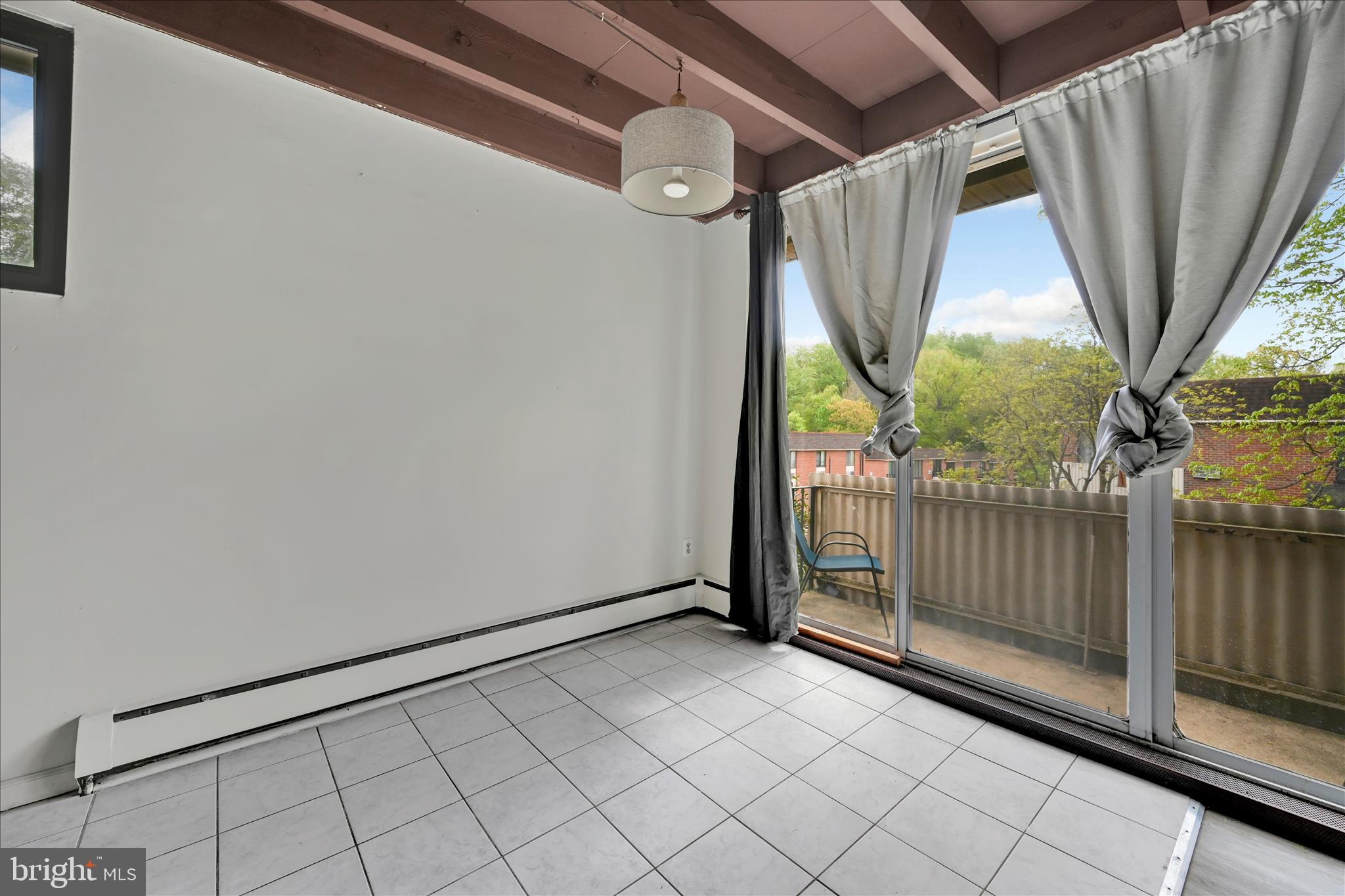 100 E GLENOLDEN AVENUE P12